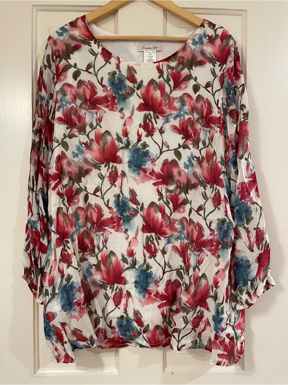 Paisley Vine Women’s Floral Long-Sleeve Blouse in White, Red & Blue Size 2XL